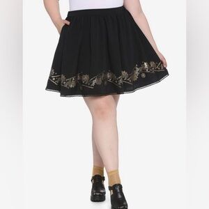 Harry Potter Black & Gold Wand Print Skirt | Women’s Size 2 ✨
